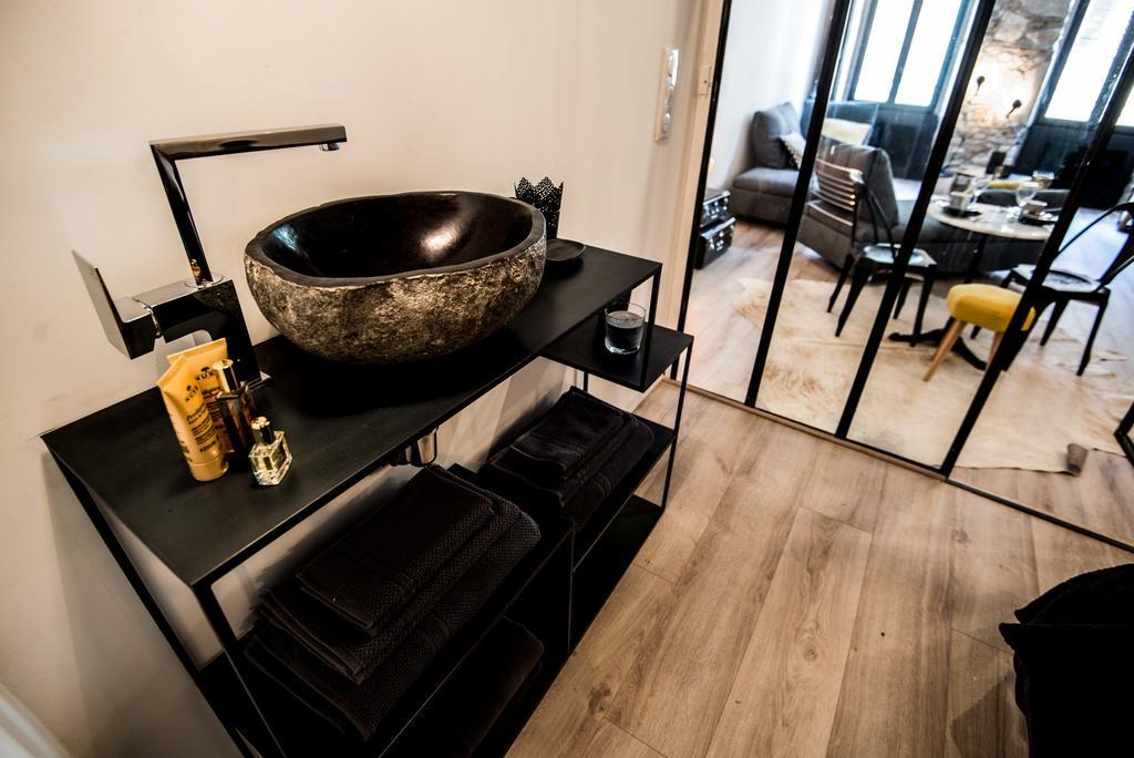 "Un Lieu Unique" Le Gold Et Le Cocon Apartment Annecy Exterior foto