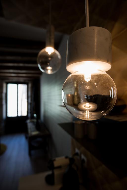 "Un Lieu Unique" Le Gold Et Le Cocon Apartment Annecy Exterior foto