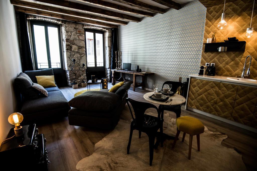 "Un Lieu Unique" Le Gold Et Le Cocon Apartment Annecy Exterior foto